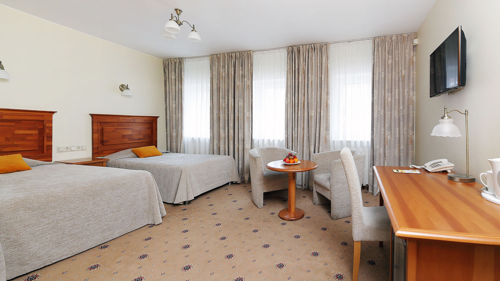 hotel radi un draugi riga hotel radi un draugi riga